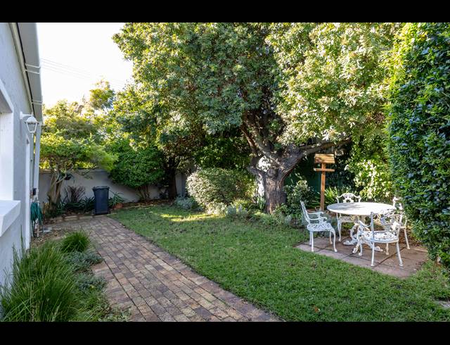 2 BEDROOM FREEHOLD TO LET IN NEWLANDS